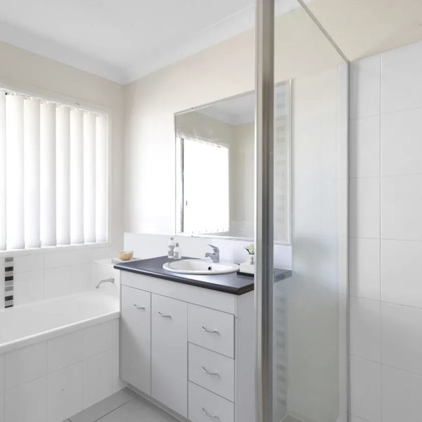 2 Moreton Drive, Rural View, QLD 4740 AUS