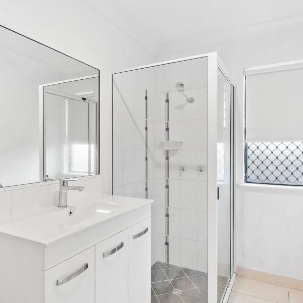 2/11 Tramontana Street, Andergrove, QLD 4740 AUS