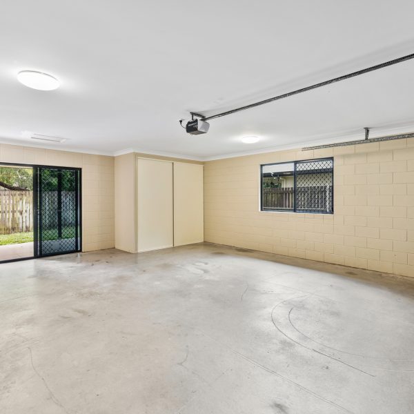 2/11 Tramontana Street, Andergrove, QLD 4740 AUS