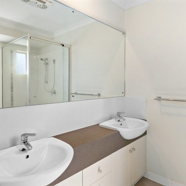 12 Rosemoor Court, Glenella, QLD 4740 AUS