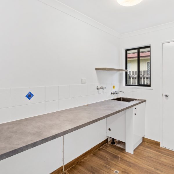 24 McHugh Street, Rural View, QLD 4740 AUS