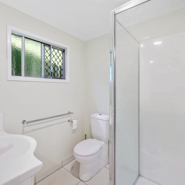 8 Charles Hodge Avenue, Mount Pleasant, QLD 4740 AUS
