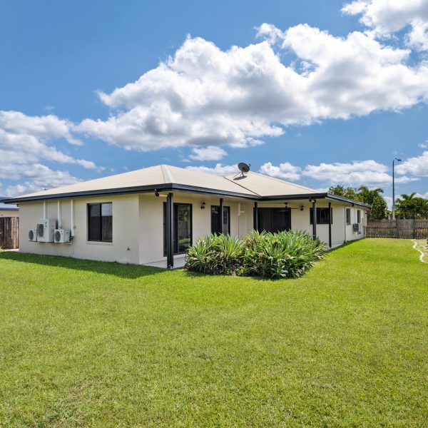 1 Peacock Place, Marian, QLD 4753 AUS