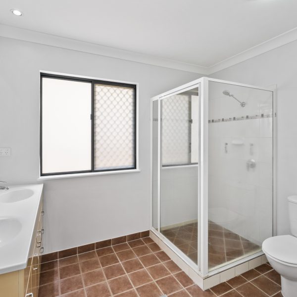 1 Peacock Place, Marian, QLD 4753 AUS