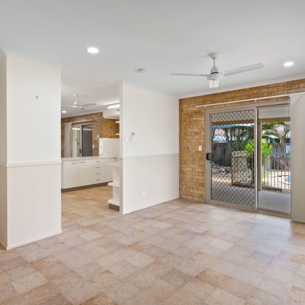 60 O'Brien Esplanade, Shoal Point, QLD 4750 AUS
