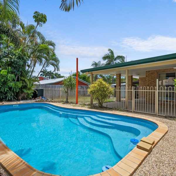 60 O'Brien Esplanade, Shoal Point, QLD 4750 AUS