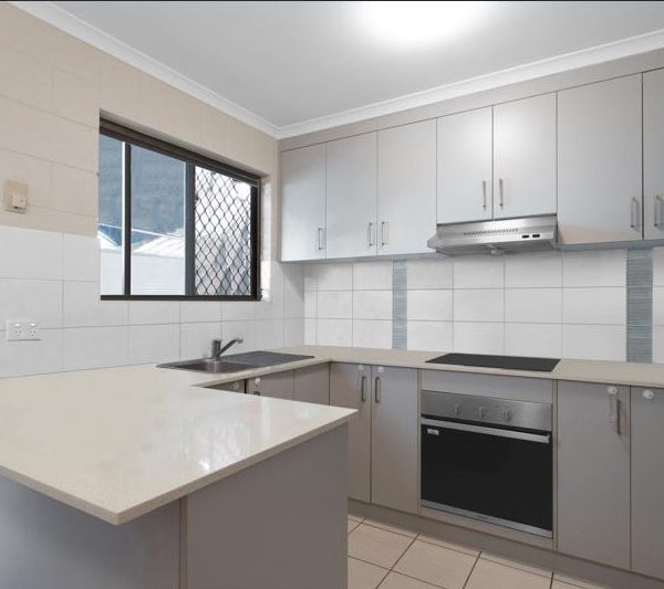 12/7 Bridge Road, East Mackay, QLD 4740 AUS