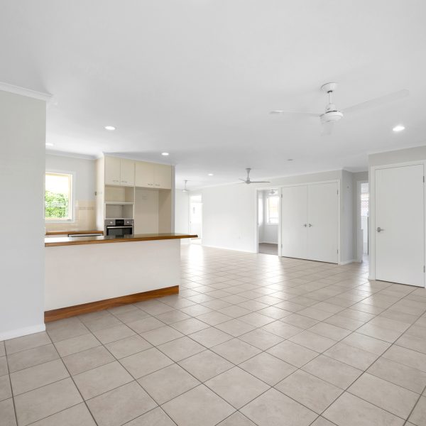 6 Highland Court, Beaconsfield, QLD 4740 AUS