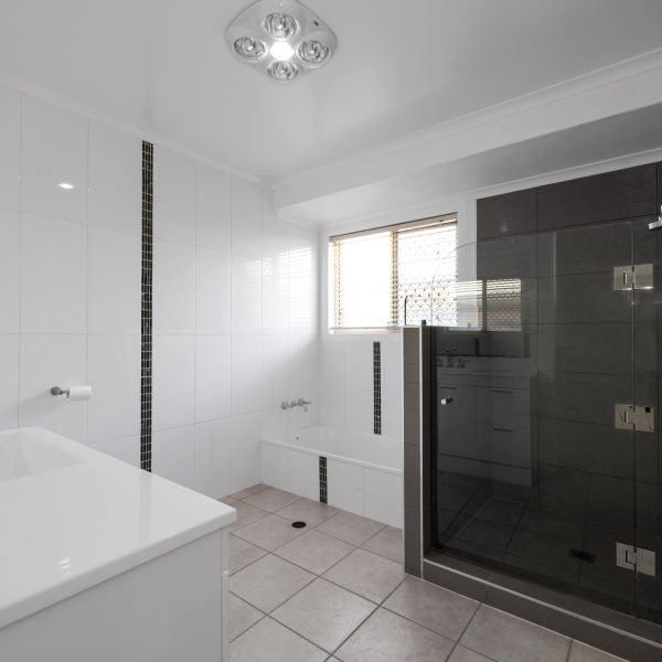 6 Highland Court, Beaconsfield, QLD 4740 AUS