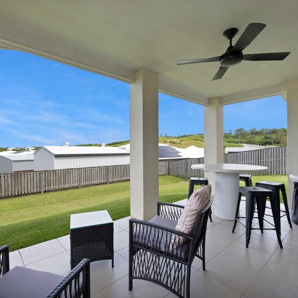 17 Hinkler Court, Rural View, QLD 4740 AUS