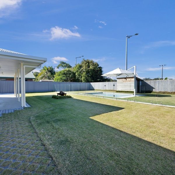 11 Hokins Court, Glenella, QLD 4740 AUS