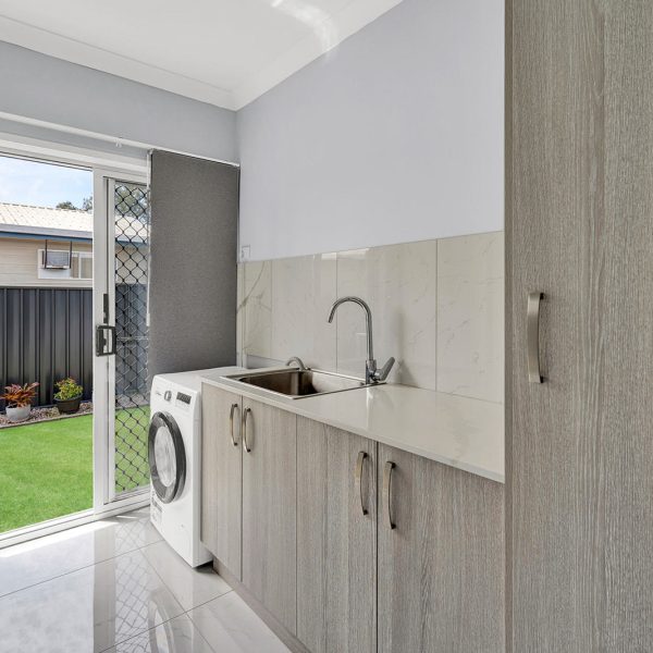 38 Schapers Road, Glenella, QLD 4740 AUS
