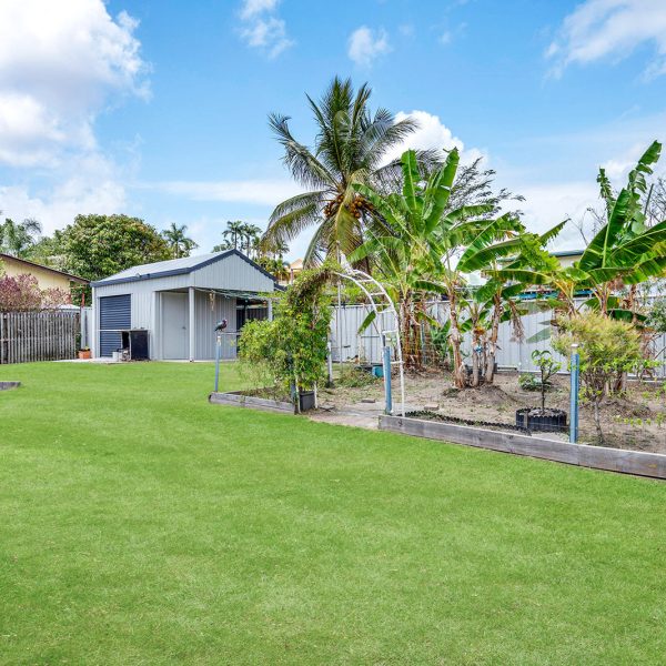 38 Schapers Road, Glenella, QLD 4740 AUS