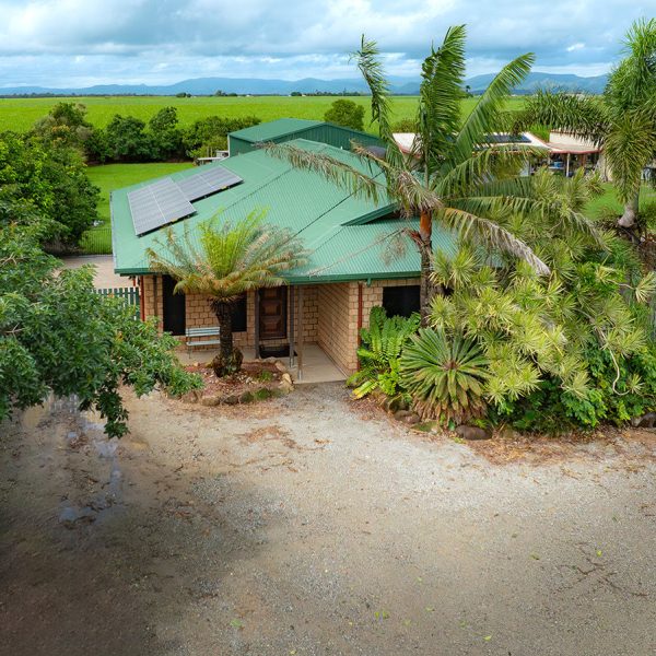 13 Pratts Road, Bakers Creek, QLD 4740 AUS