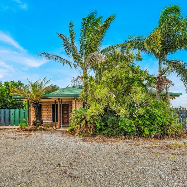 13 Pratts Road, Bakers Creek, QLD 4740 AUS