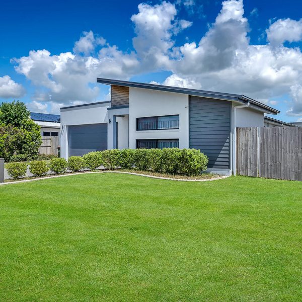 4 Heliconia Street, Bakers Creek, QLD 4740 AUS