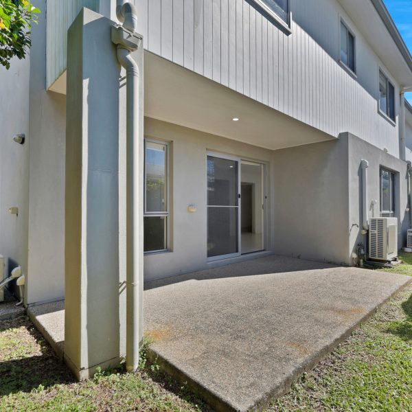 2/1 Michigan Way, Andergrove, QLD 4740 AUS