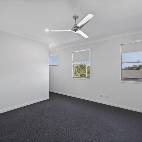 2/1 Michigan Way, Andergrove, QLD 4740 AUS