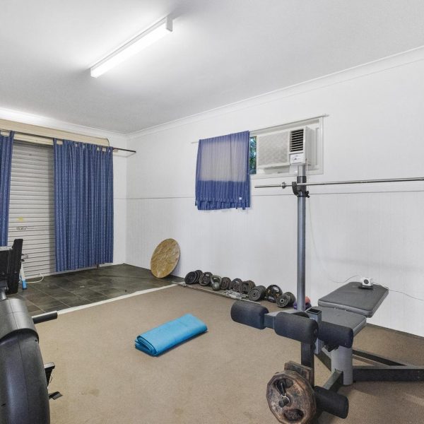 55 Pioneer Street, Glenella, QLD 4740 AUS