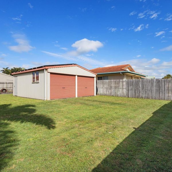 55 Pioneer Street, Glenella, QLD 4740 AUS