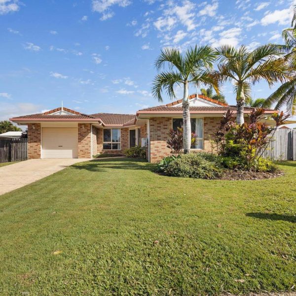 55 Pioneer Street, Glenella, QLD 4740 AUS