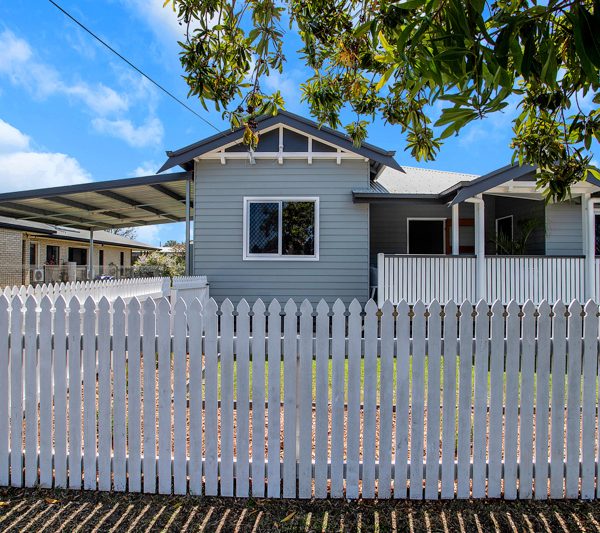 86 Holland Street, West Mackay, QLD 4740 AUS