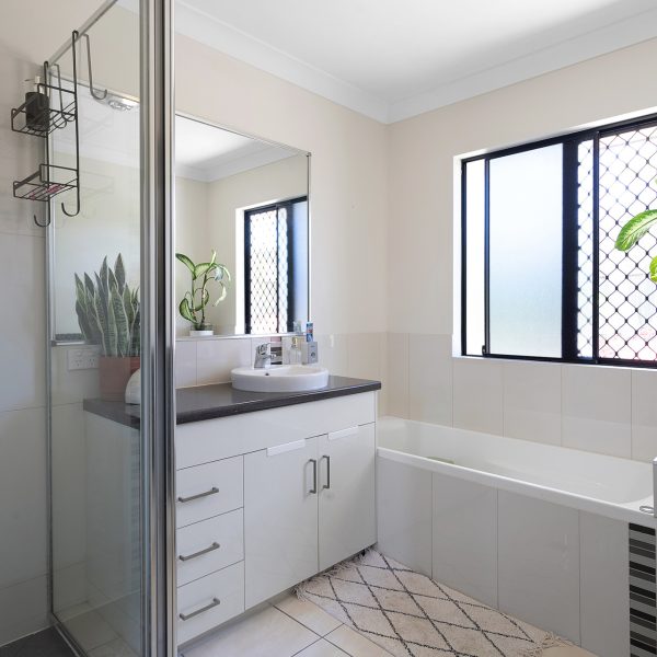12 Rudd Street, Rural View, QLD 4740 AUS