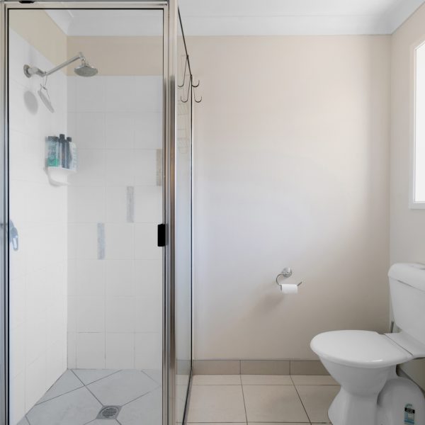 16 Song Close, Andergrove, QLD 4740 AUS