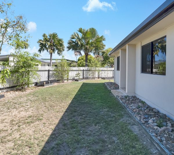 93 Village Circuit, Eimeo, QLD 4740 AUS