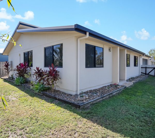 93 Village Circuit, Eimeo, QLD 4740 AUS