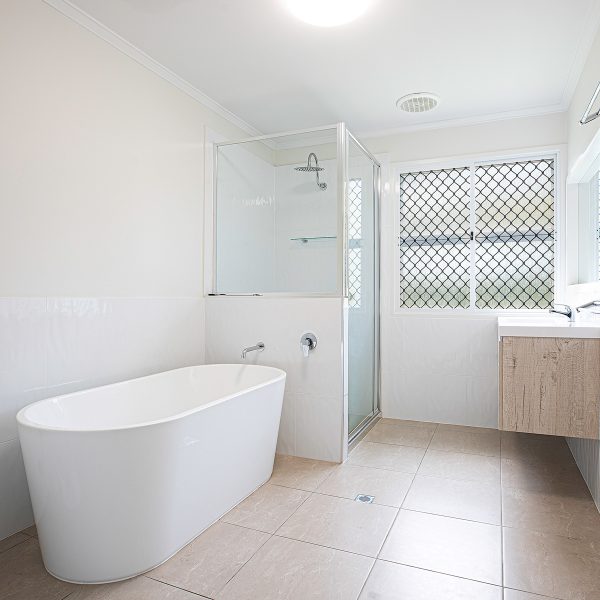 1 Thorning Street, West Mackay, QLD 4740 AUS