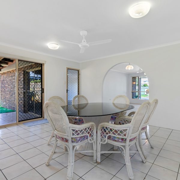 20 Broomdykes Drive, Beaconsfield, QLD 4740 AUS