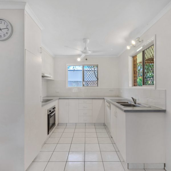 20 Broomdykes Drive, Beaconsfield, QLD 4740 AUS