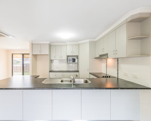 33 Hinze Circuit, Rural View, QLD 4740 AUS