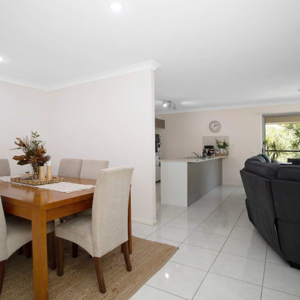 33 Village Circuit, Eimeo, QLD 4740 AUS