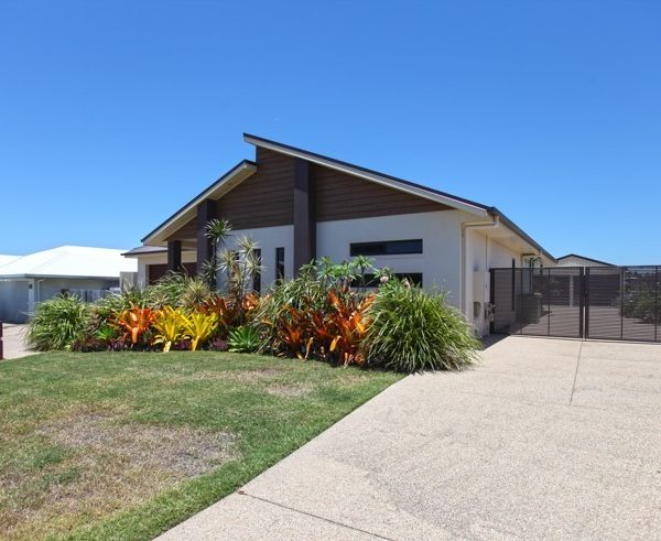6 Yatay Street, Rural View, QLD 4740 AUS