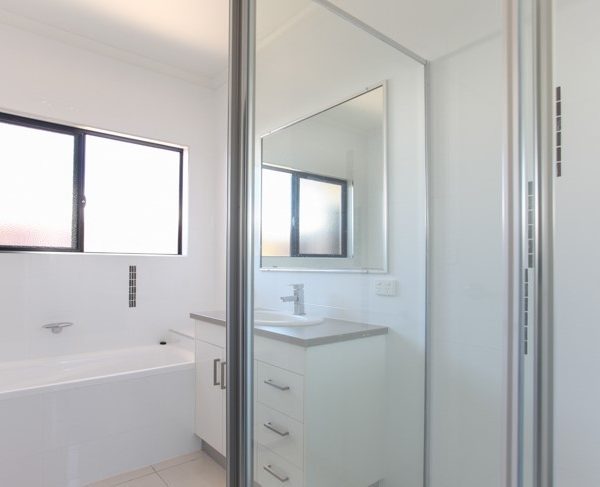 6 Yatay Street, Rural View, QLD 4740 AUS