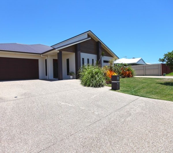 6 Yatay Street, Rural View, QLD 4740 AUS