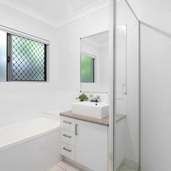3 Gillan Street, West Mackay, QLD 4740 AUS
