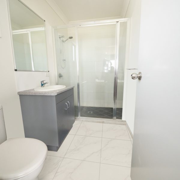33 Maranark Avenue, Mount Pleasant, QLD 4740 AUS