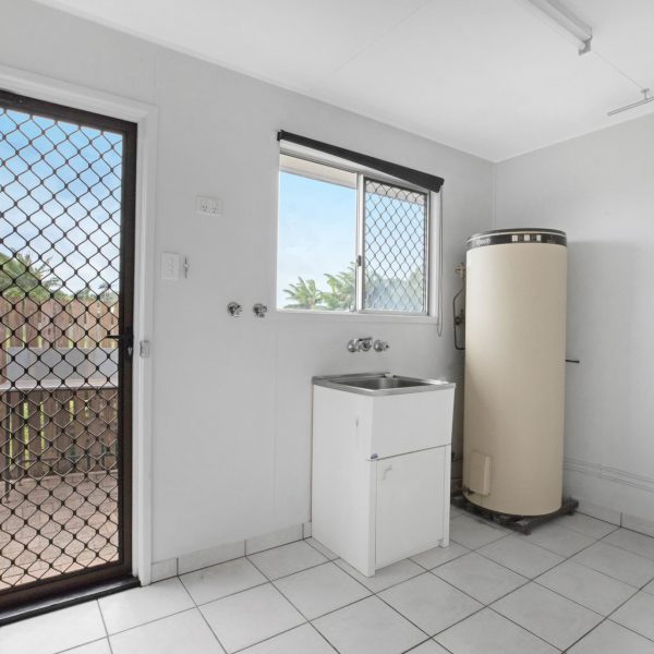 8 Leeuwin Court, Andergrove, QLD 4740 AUS