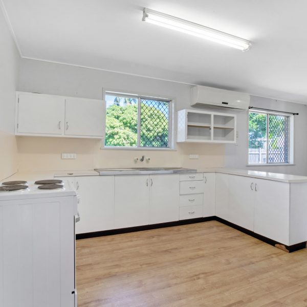 3 Leeuwin Court, Andergrove, QLD 4740 AUS