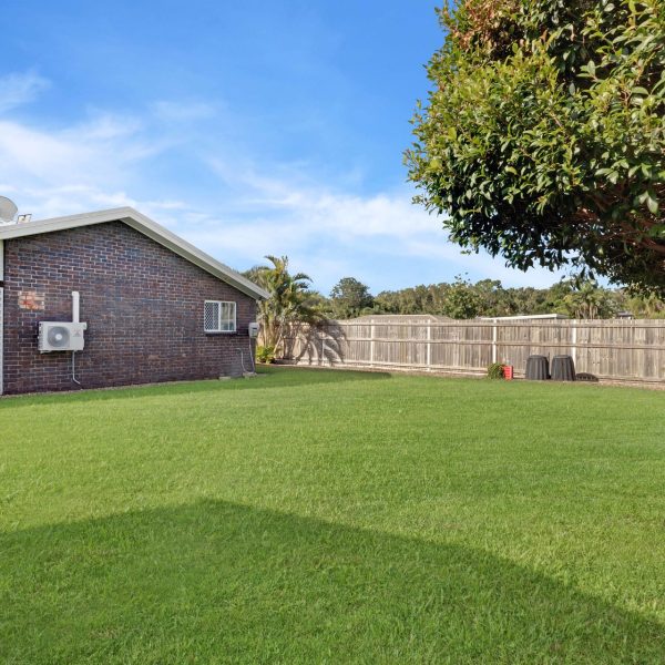 5 Dumfries Court, Beaconsfield, QLD 4740 AUS