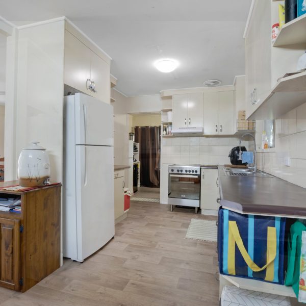 2 Holmes Drive, Beaconsfield, QLD 4740 AUS