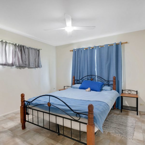 2 Holmes Drive, Beaconsfield, QLD 4740 AUS