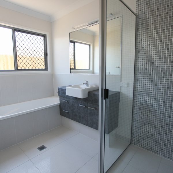 65A Caroval Drive, Rural View, QLD 4740 AUS