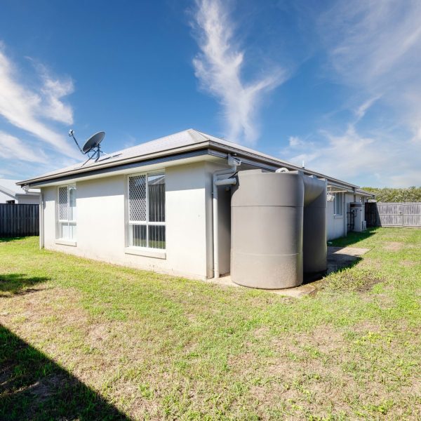44 Newport Parade, Blacks Beach, QLD 4740 AUS