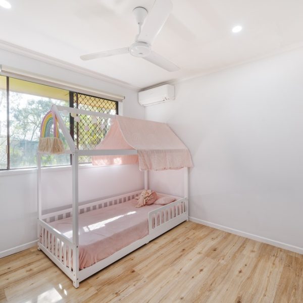 21 Marlborough Street, Ooralea, QLD 4740 AUS