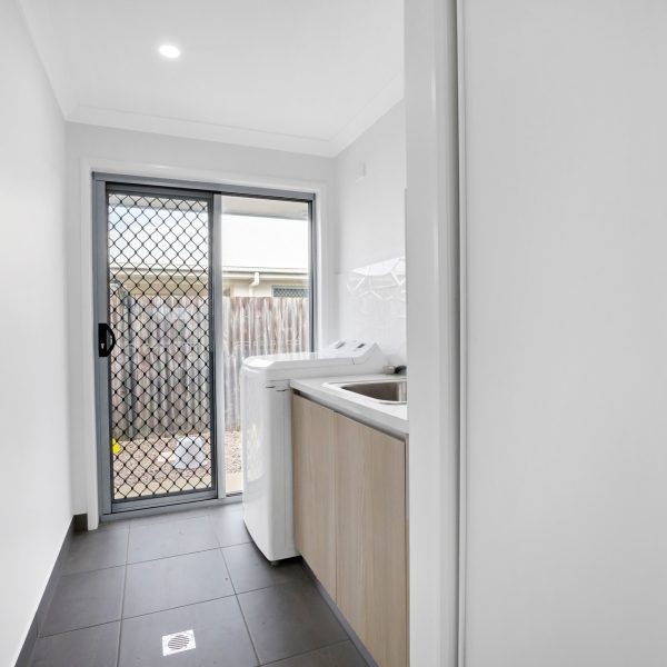 3 Somerset Drive, Andergrove, QLD 4740 AUS