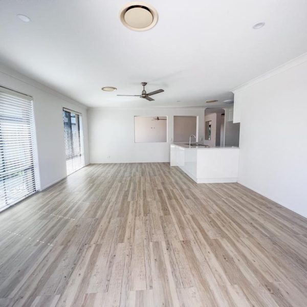 42 Whitehaven Drive, Blacks Beach, QLD 4740 AUS